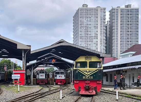 56 Tahun Mengabdi, BB302 Kini Jadi Ikon Sejarah Perkeretaapian Sumatera Utara