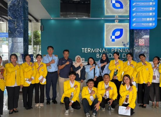 Pelindo Belawan Buka Ruang Belajar bagi Mahasiswa Poltekkes Kemenkes Medan di Terminal Penumpang Bandar Deli
