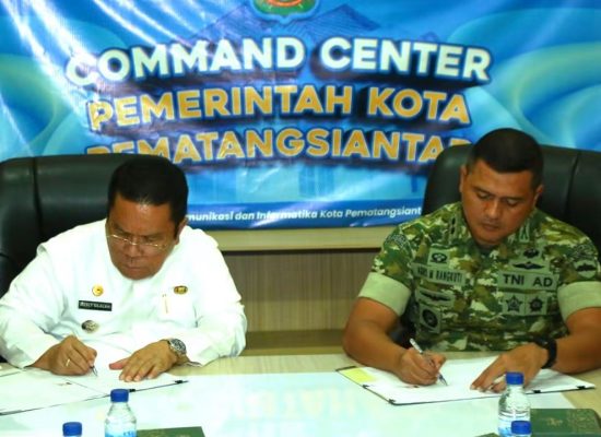Wali Kota Wesly dan Dandim 0207/Simalungun Tandatangani Nota Kesepakatan Kerja Sama Operasionalisasi Karya Bhakti TNI