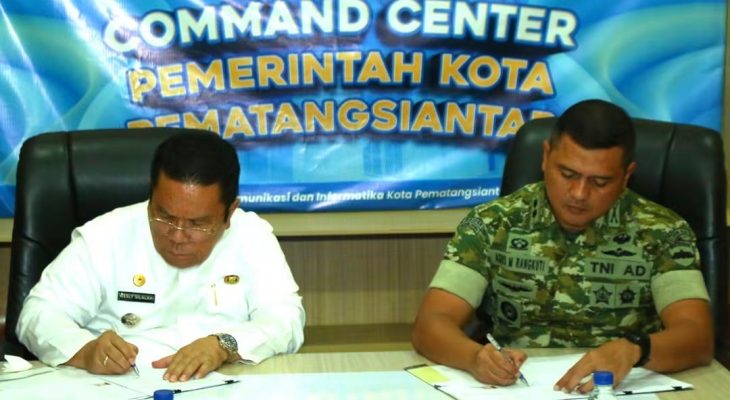 Wali Kota Wesly dan Dandim 0207/Simalungun Tandatangani Nota Kesepakatan Kerja Sama Operasionalisasi Karya Bhakti TNI