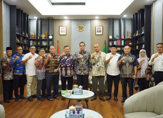 Wali Kota Medan, Rico Waas Terima Audiensi Panitia Pengadaan Tanah Perkuburan Suka Maju