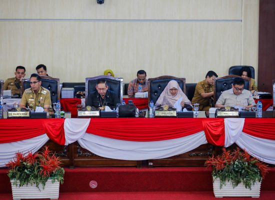 Rico Waas Hadiri Paripurna APBD Medan 2027, DPRD Tekankan Anggaran Harus Kembali ke Rakyat