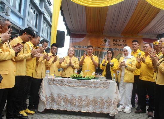 Golkar Pematangsiantar Bagikan 1.000 Paket Sembako, Mangatas Bicara Peluang  Pada Pemilu 2029