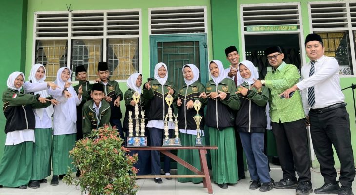 Sinergi SMP dan MTs Berbuah Manis, PASKOMSAT Al-Washliyah Medan Borong Dua Gelar